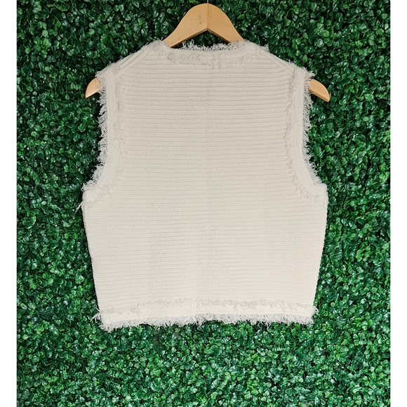 J.Crew Textured vest in fine bouclé - Picture 4 of 6